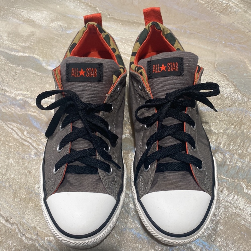 Converse All Star Camo Gray Orange Sneakers Shoes Junior’s Size 4